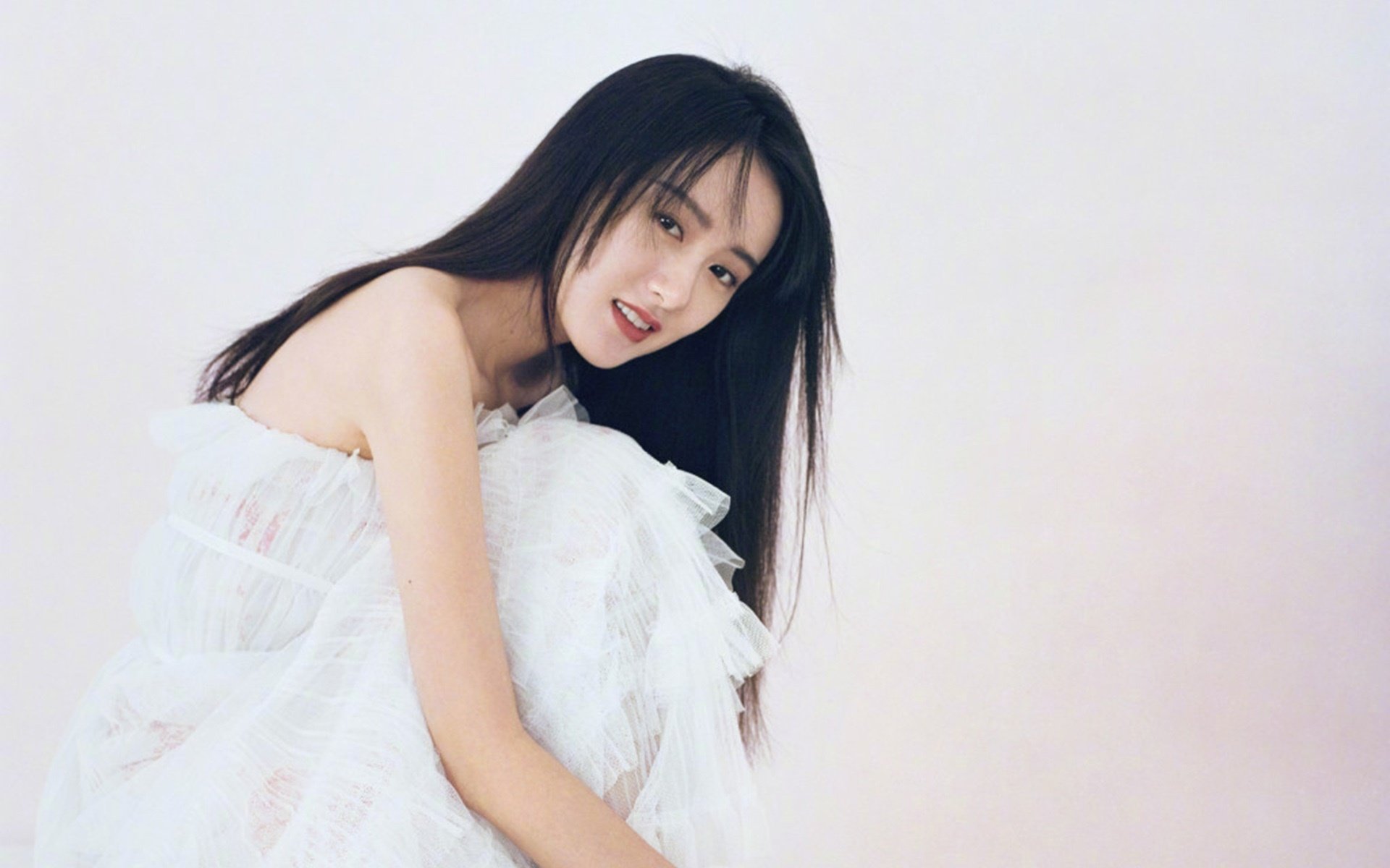 英超争冠之夜，黄喜灿里程碑闪耀，狼队关键战定乾坤