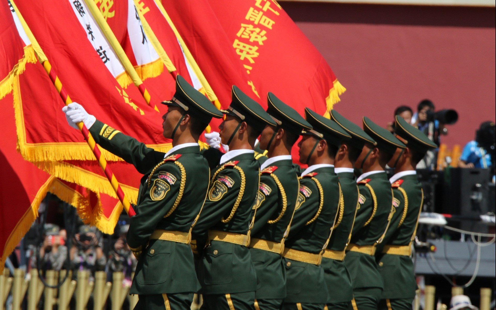 开云下载-当团队篮球遇上东方巨龙，哈利伯顿如何用迟钝撕碎广东防线