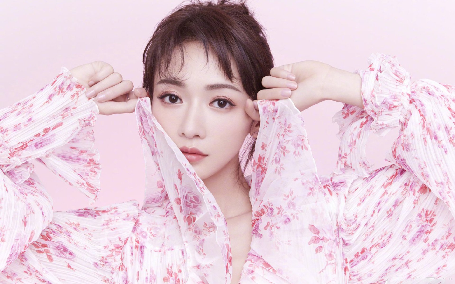 铁壁锁飞鹰,钻石耀绿茵—墨西哥窒息式防守与迪巴拉的魔术之夜