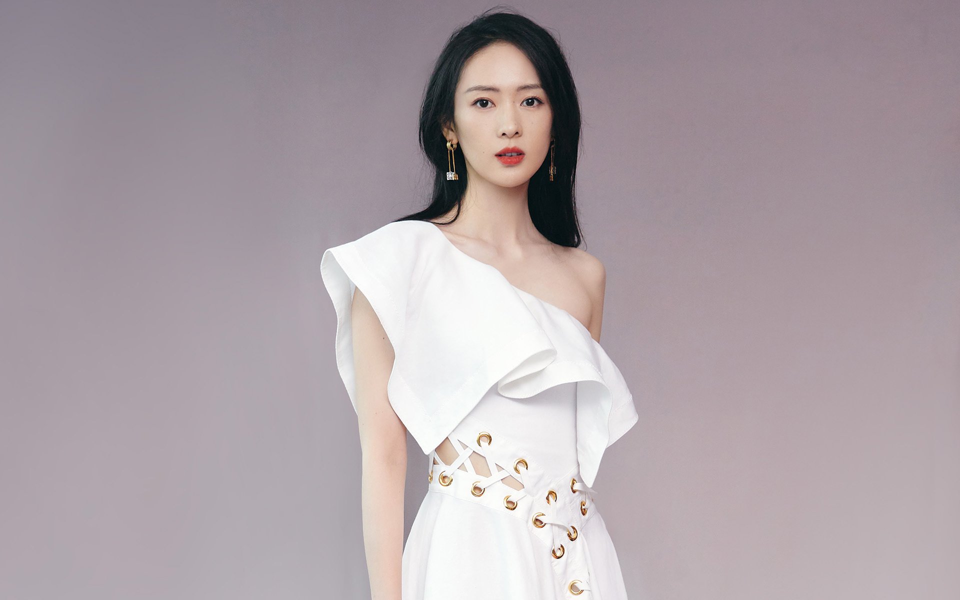 体育史诗日，伯纳乌的世纪攻防与巴克莱中心的终结者之歌