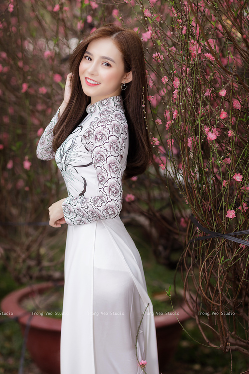 -双线战场，从伊朗压制尼斯到罗德里接管意甲，看足球世界的战术革命与个人英雄主义